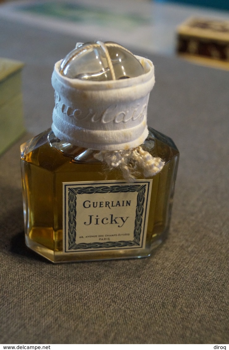 Guerlain ,parfum,Baccarat,Jicky,RARE,ancien,pleine Avec Plombage D'époque Et Sa Boîte D'origine,coffret 12 Cm/9 Cm. - Miniature Bottles (in Box)