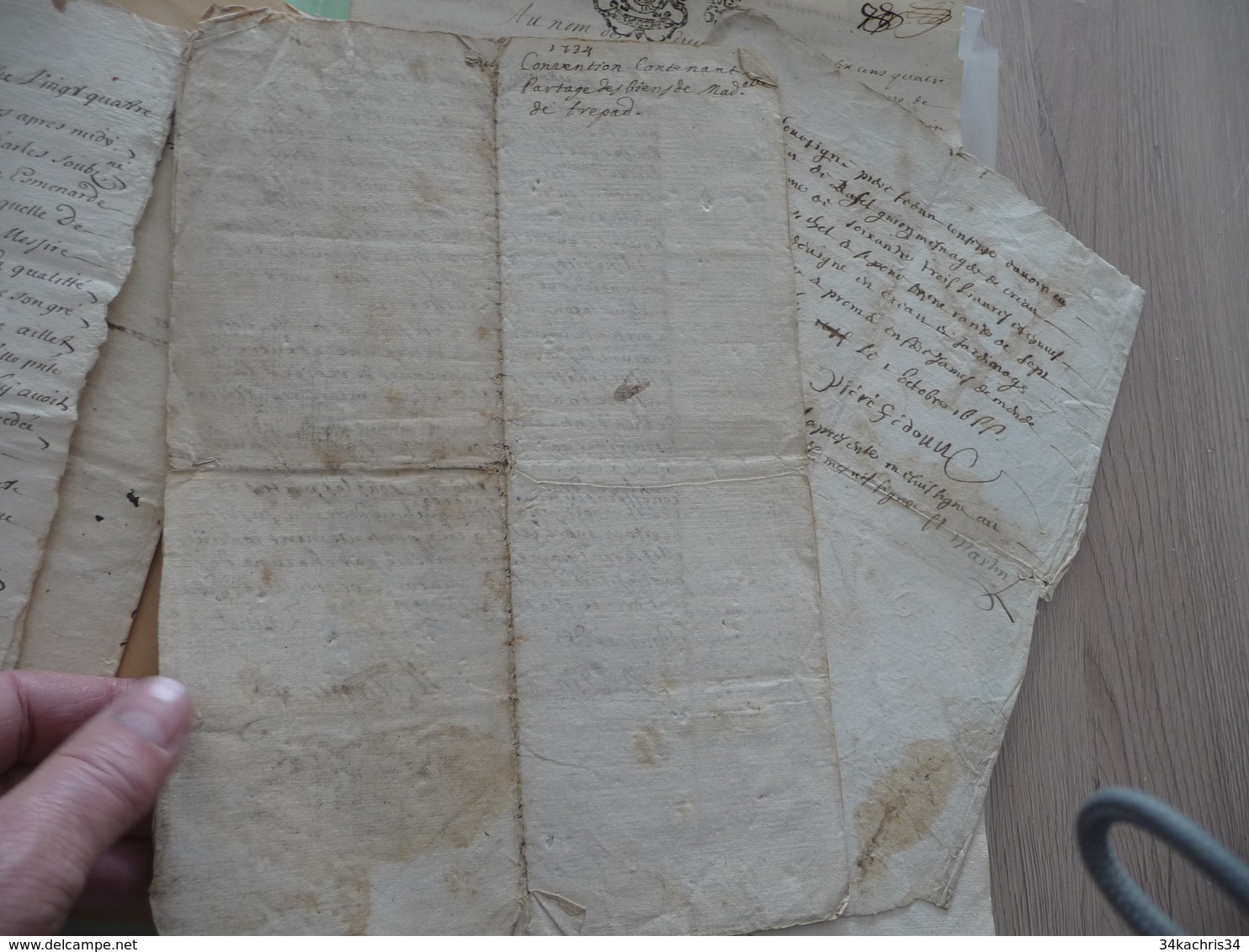 Archive Arles Provence  1654/1734 Famille Trepat 9 documents originaux Voir liste feuille verte
