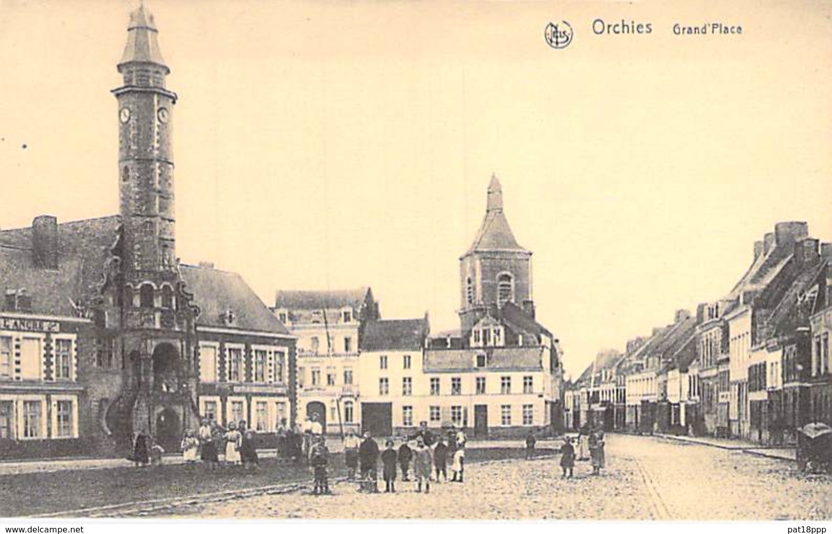 59 - ORCHIES : Grand'Place ( Animation ) CPA - Nord - Orchies