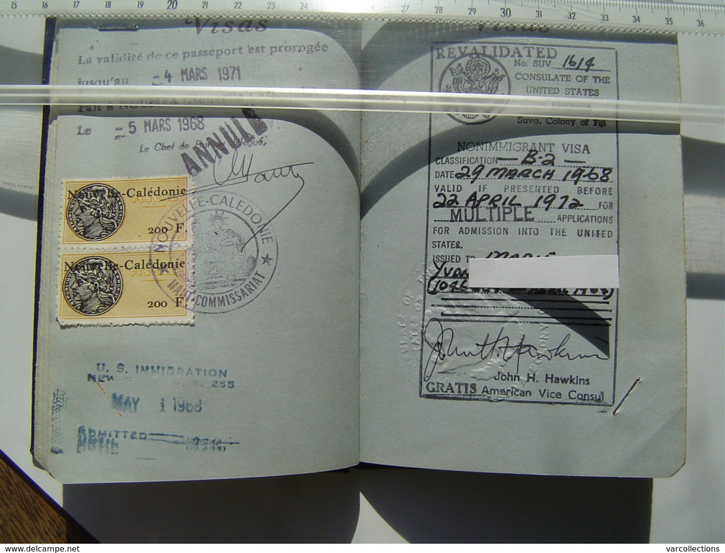 PASSEPORT 1962 : PAPEETE / TAHITI / OCEANIE ( FRANCE ) Cachets & Timbre Taxe Sejour & Fiscal 32 Francs - Documents Historiques