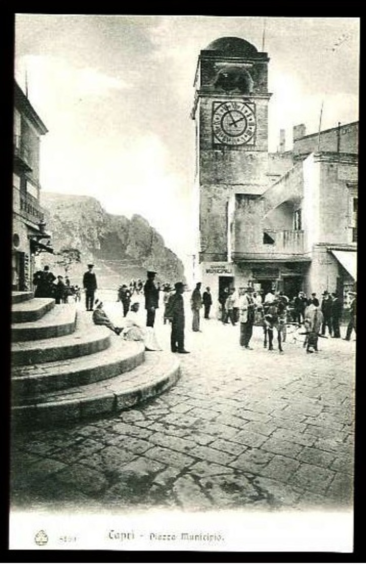 CAPRI - Piazza Municipia - (Beau Plan Animé Avec ânes) - Autres & Non Classés