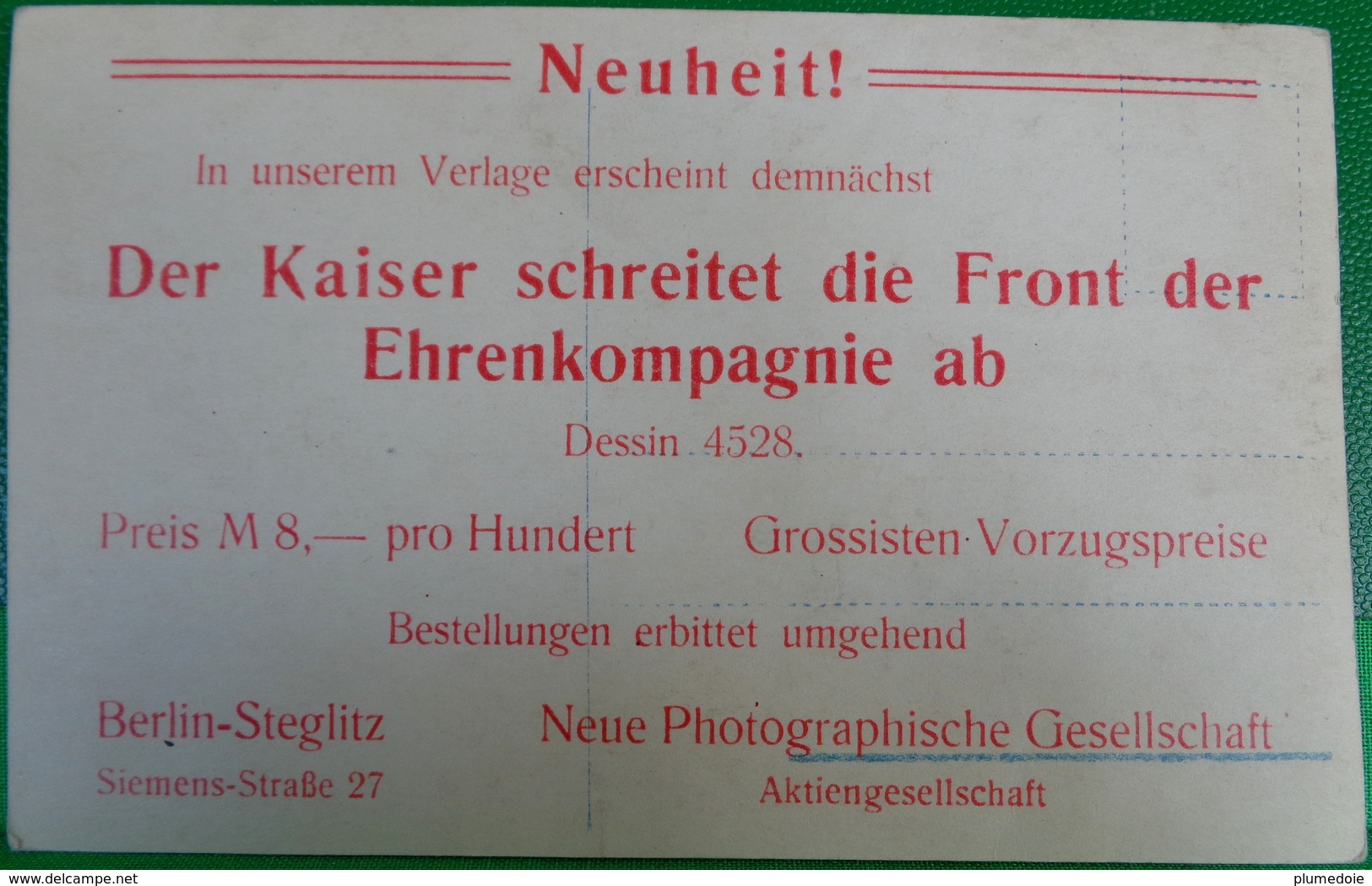 Cpa / AK  PHOTO . REVUE DES TROUPES ALLEMANDES . RARE SPECIMEN . DER KAISER SCHREITET DIE FRONT DER EHRENKOMPAGNIE . - Régiments