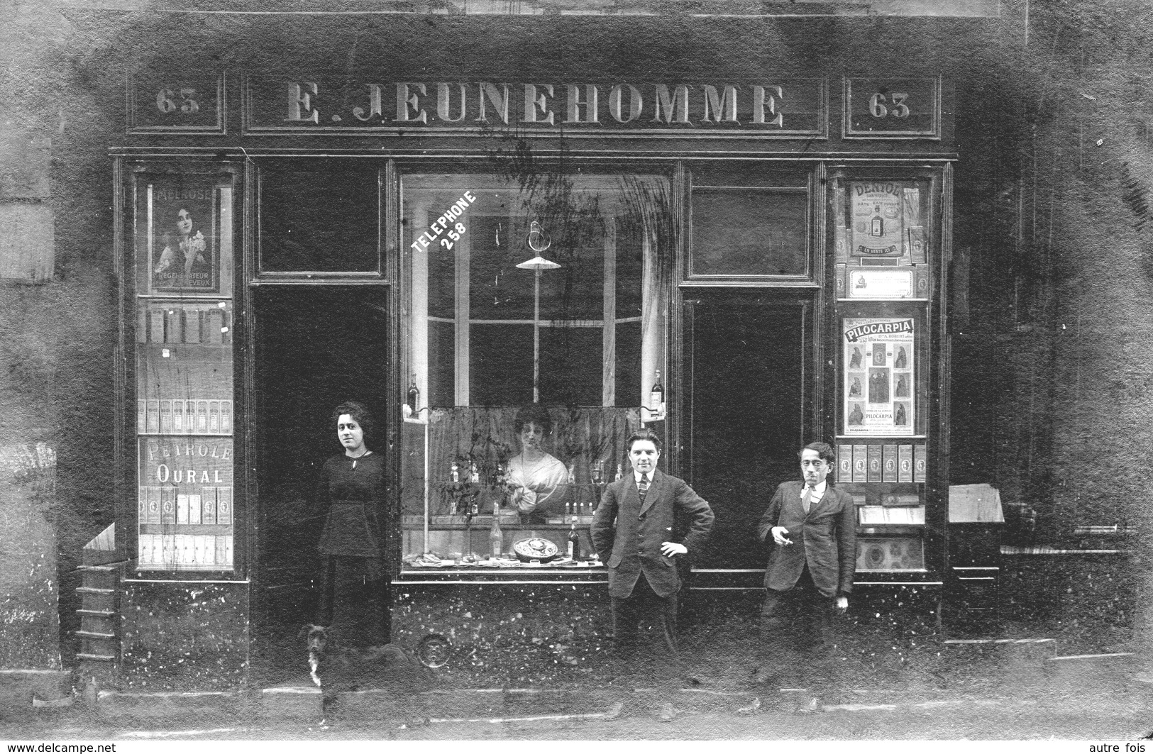 CARTE -PHOTO Boutique "  E. JEUNEHOMME " - To Identify