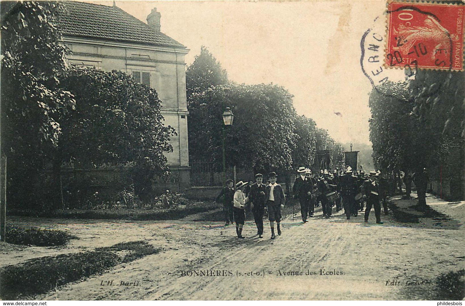 YVELINES   BONNIERES   Avenue Des écoles - Bonnieres Sur Seine