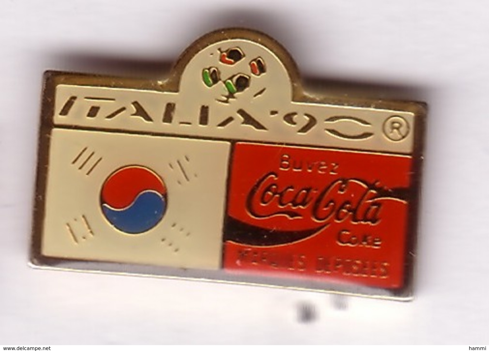 C265 Pin's Foot Football Coupe Monde Italie Coca Cola Coke Drapeau Achat Immédiat Corée Du Sud - Coca-Cola