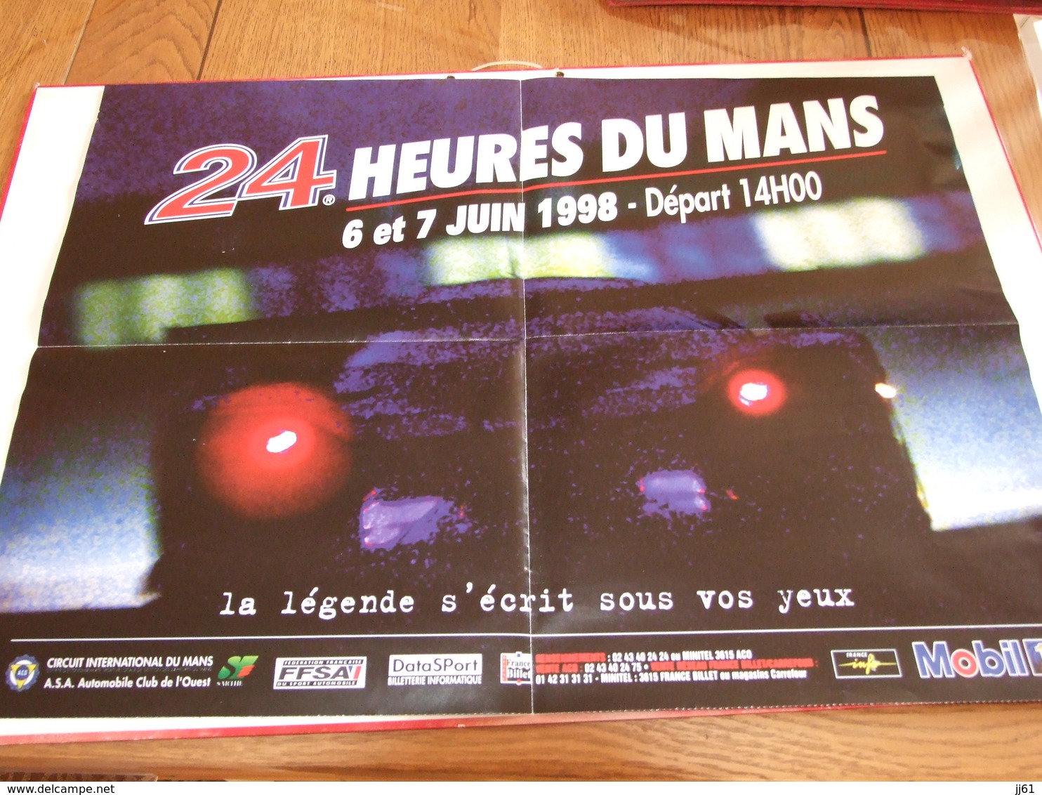 LE MANS 24 HEURES DU MANS AUTOMOBILE LOT DE 170 DOCUMENTS 61 CARTES POSTALES 21 PHOTOS REVUE LIVRES POSTER CARTE TELEPHO