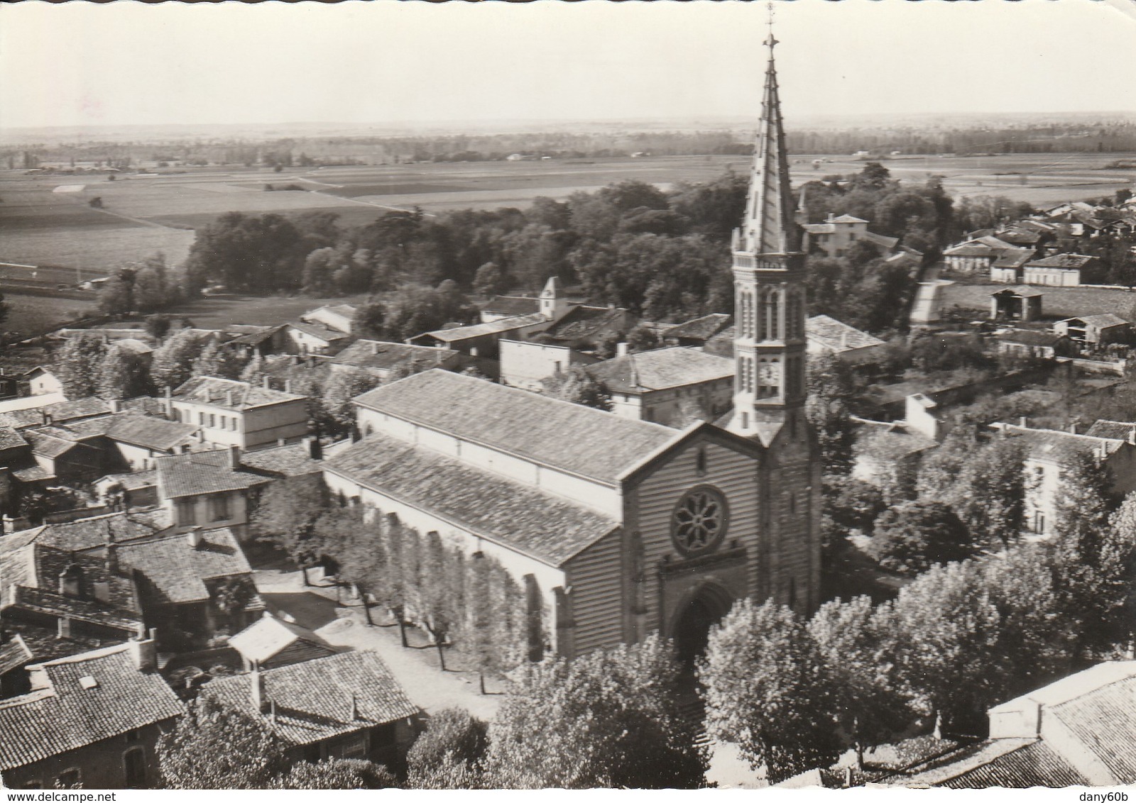 BEAU LOT DE 90 . CPSM.GF/CPM  . TOUTES SCANNEES (  petit prix de départ 3 euros ) L2