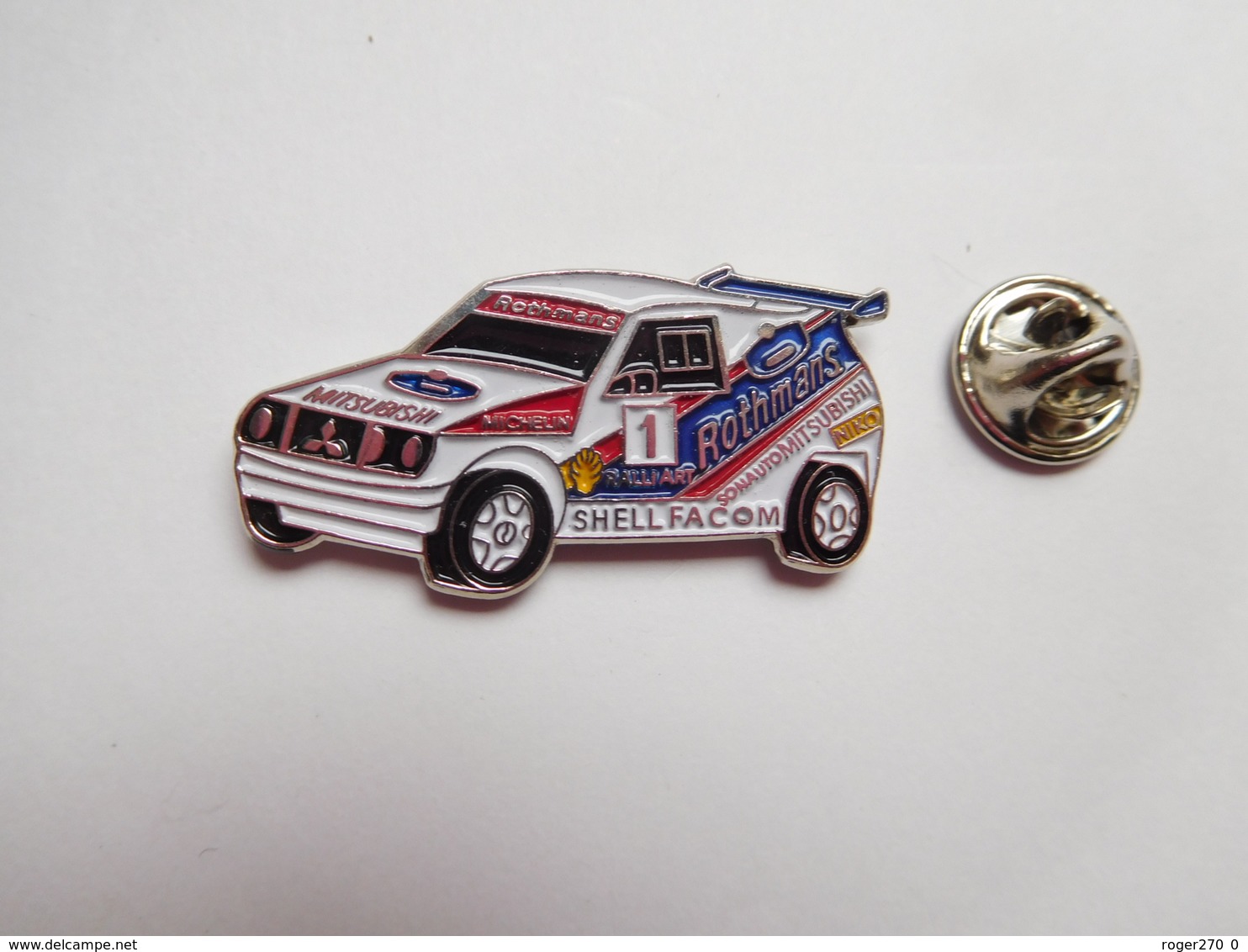 Beau Pin's , Auto 4X4 Mitsubishi  Rallye , Lubrifiants Shell , Pneu Michelin , Tabac Rothmans , Facom - Mitsubishi