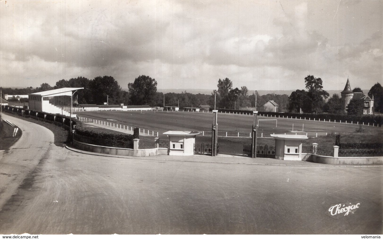 S4378 Cpsm 23 Guéret - Stade Municipal De Cher Du Prat - Guéret