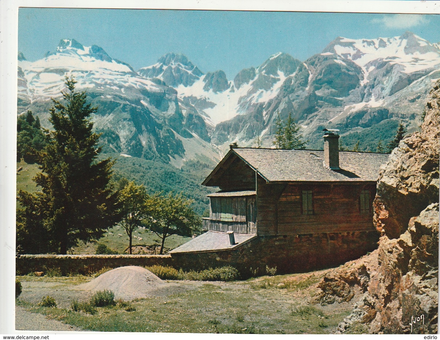 *** CALENDRIER 1974*** Paysage De Montagne  14x20cm --carte Postale Géante Calendrier Au Dos Offert  éditions  YVON - Big : 1971-80