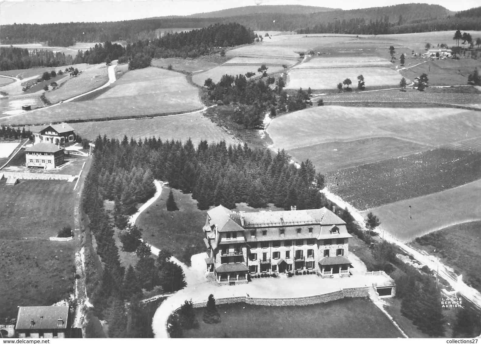 07-LA-LOUVESC- MAISON NOTRE-DAME VUE DU CIEL - La Louvesc