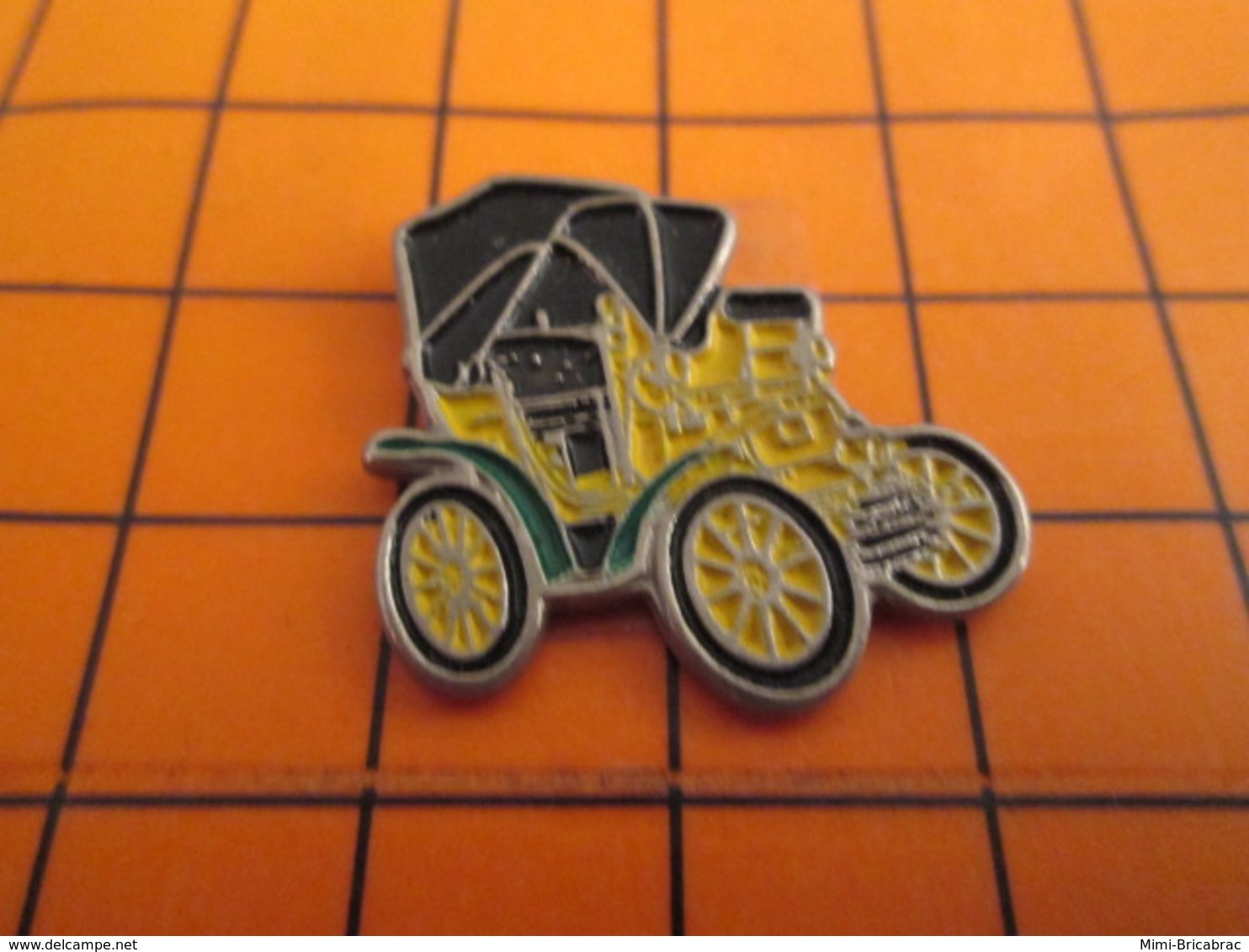 520 Pin's Pins / Beau Et Rare / THEME : AUTOMOBILES / TACOT FIAT 3 1/2 HP De 1899 - Fiat