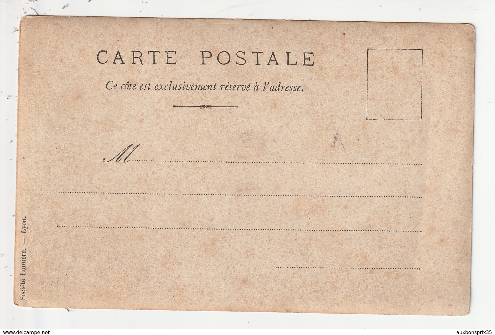 CARTE PHOTO - NEUVIC - HOTEL DES VOYAGEURS - LAUBIE - PLACE GAMBETTA - 19 - Autres & Non Classés