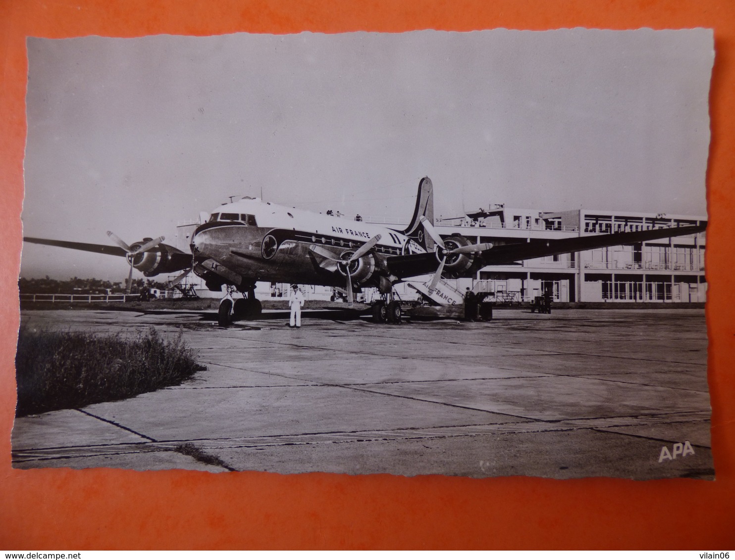 AEROPORT / AIRPORT / FLUGHAFEN     TOULOUSE BLAGNAC AIR FRANCE  DC-4 - Aérodromes