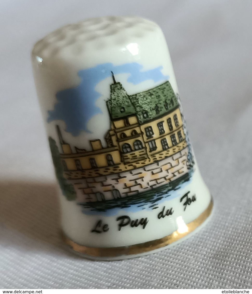 Dé à Coudre Porcelaine - Puy Du Fou (Vendée) - Dés à Coudre