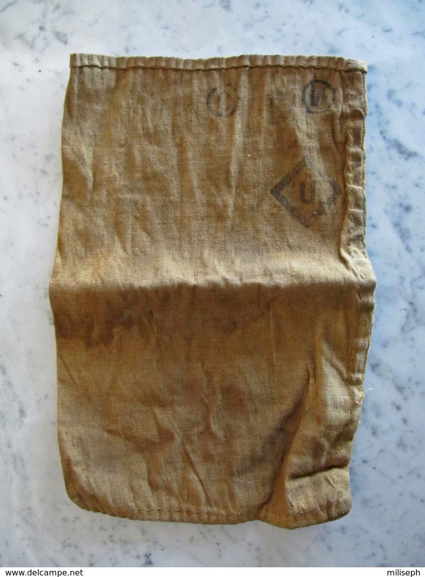 Ancien PAQUETAGE MILITAIRE (non Identifié) - (Pobablement SAC A PAIN )   (4814) - Uitrusting