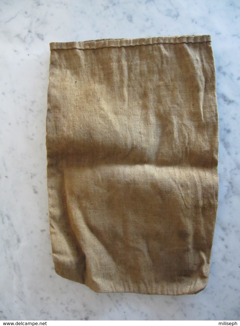 Ancien PAQUETAGE MILITAIRE (non Identifié) - (Pobablement SAC A PAIN )   (4814) - Uitrusting