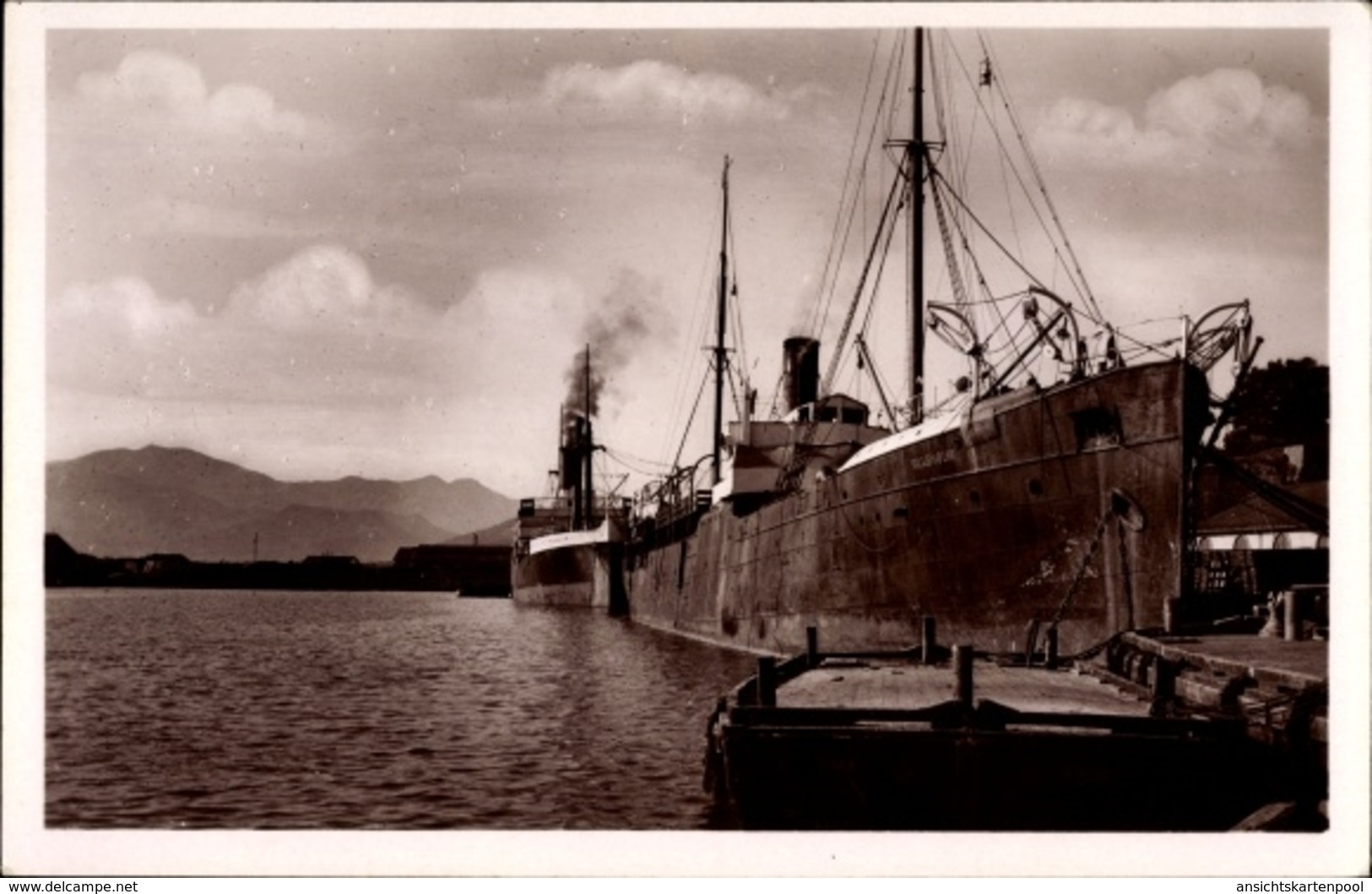 Cp Bougie Bejaia Algerien, Le Port, Hafenpartie, CGT Passagierschiff Ville De Bône - Autres & Non Classés