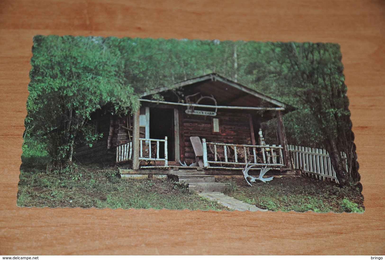 2987      CANADA, YUKON, DAWSON CITY, ROBERT W. SERVICE'S CABIN - Yukon