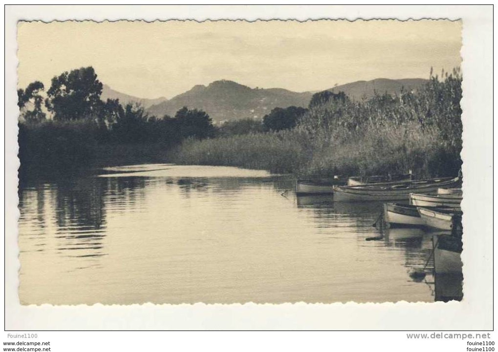 Carte Photo De L' Aygade Plage Hyères D' Après Le Tampon Du Dos   ( Recto Verso )( Format C.P.A ) - Hyeres