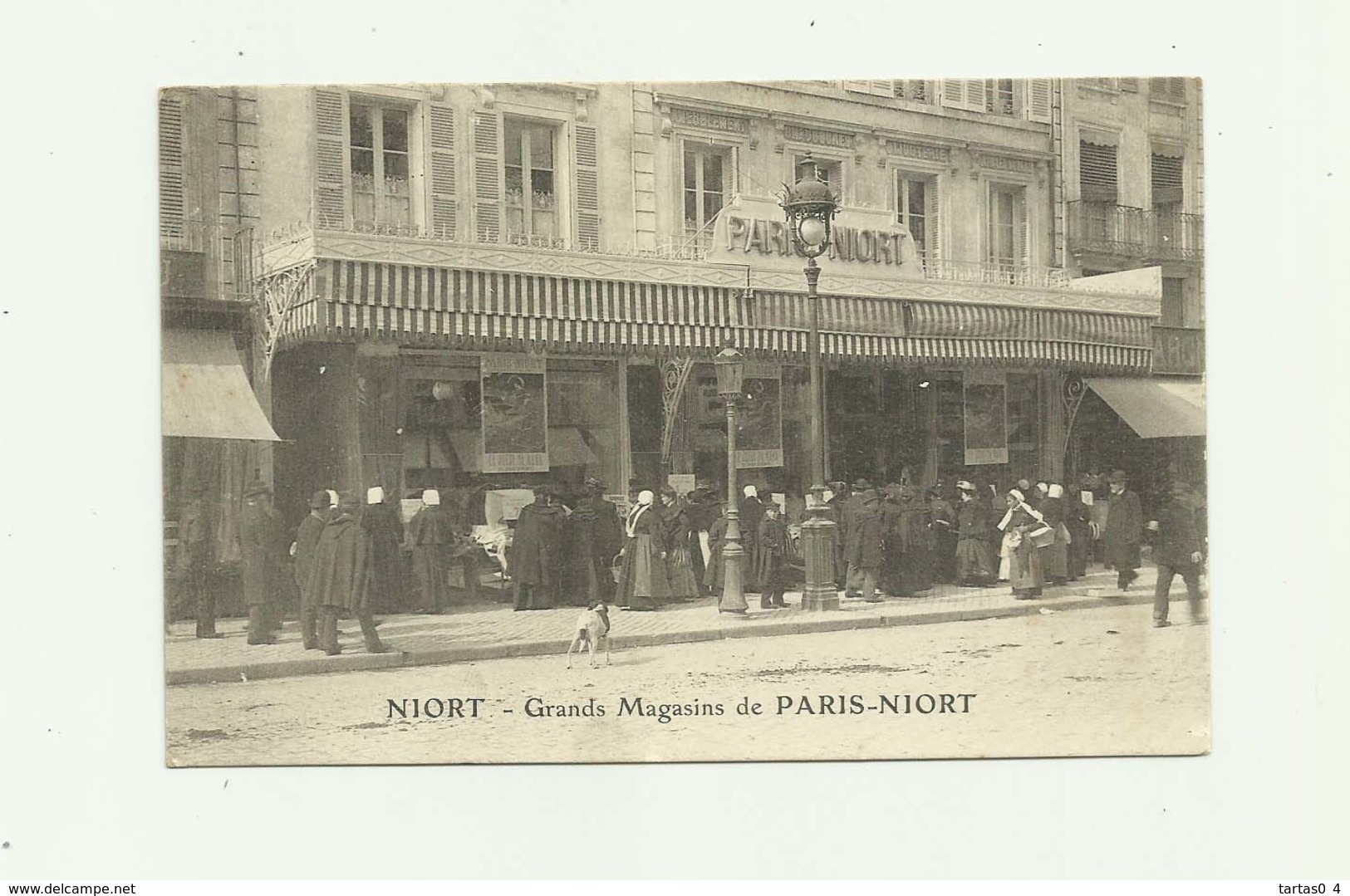 79 - NIORT - Grands Magasins De " PARIS - NIORT " Beau Plan De Devanture Animé Bon état - Niort