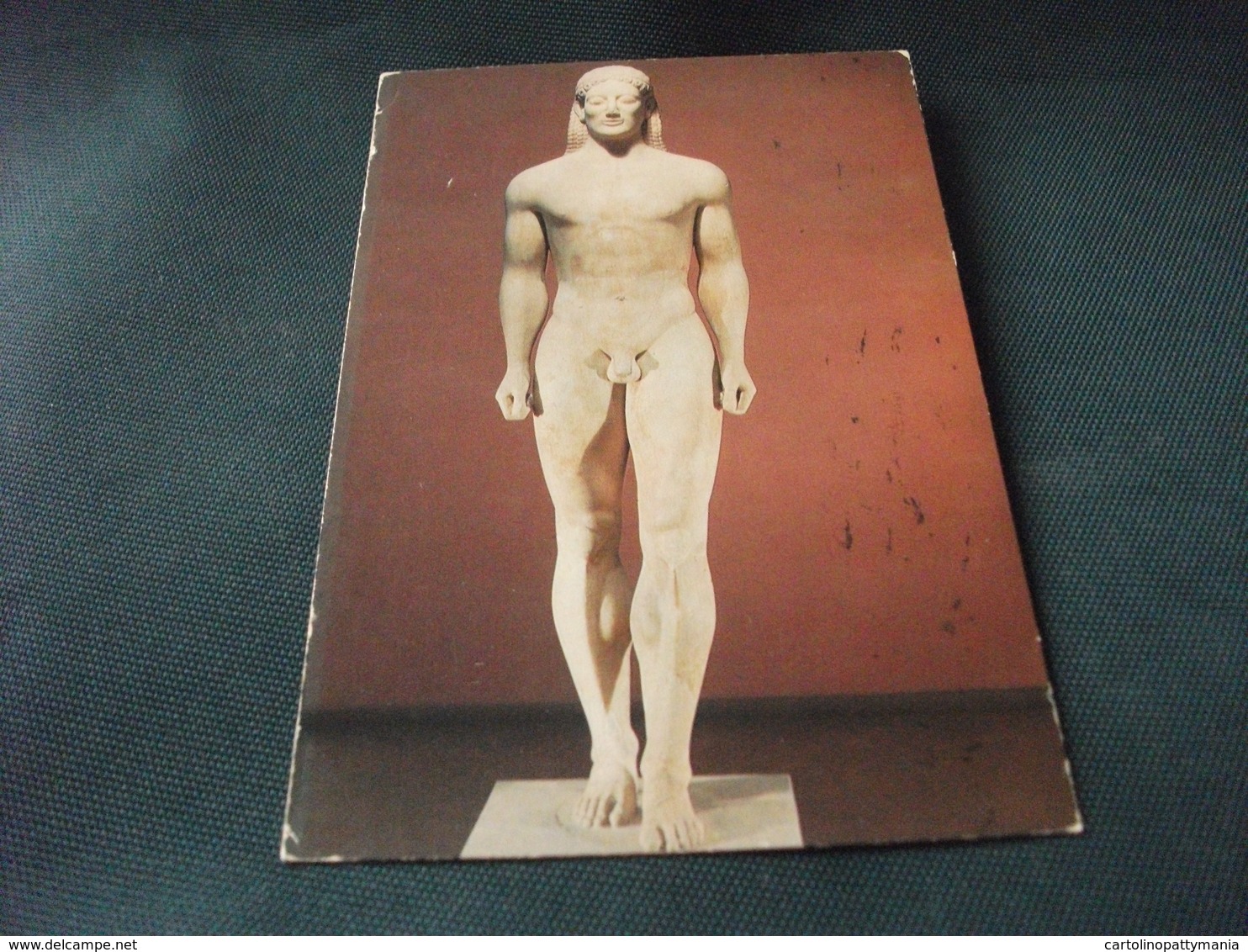 UOMO NUDO SCULTURA ATENE THE ANAVYSSOS KOUROS FRANCOBOLLO COSTUMI DONNA GRECIA - Esculturas