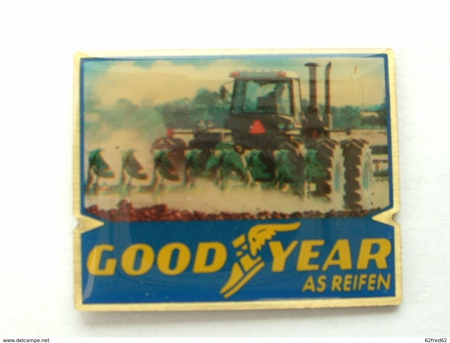 PIN'S TRACTEUR - PNEUMATIQUE GOOD YEAR - Altri & Non Classificati