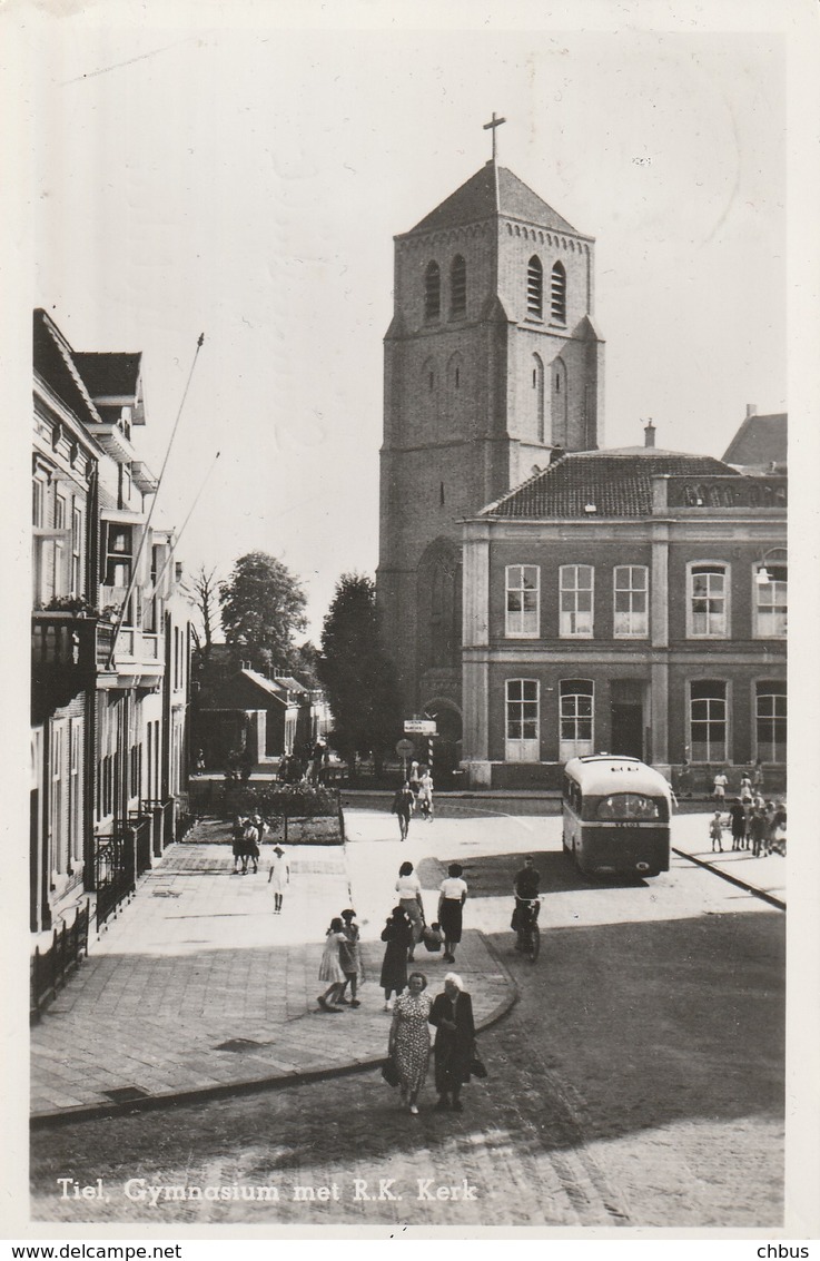 Tiel, Gymnasium, R.K. Kerk; Autobus Velox, Bus, Levendig Straatbeeld - Tiel