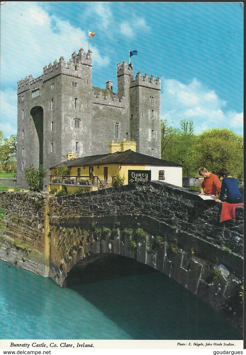 Bunratty Castle, Co. Clare - Photo E. Nägele, John Hinde Studios - Clare