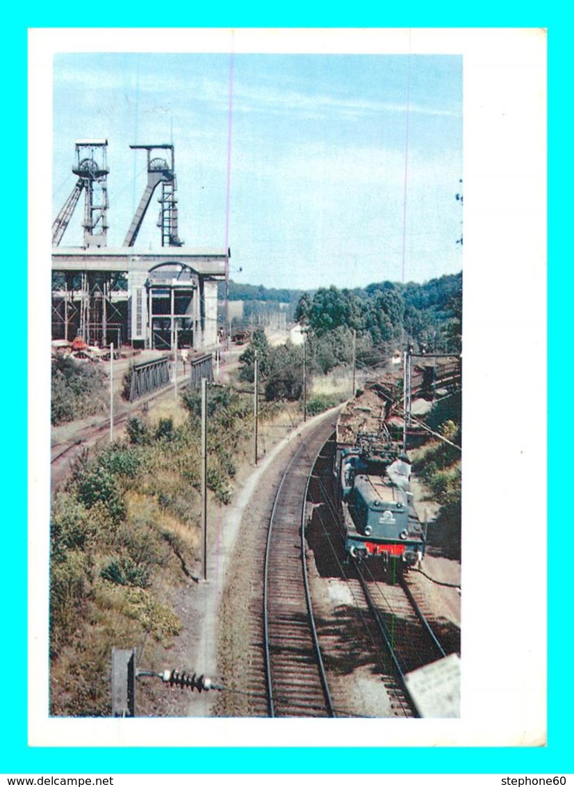 1lo - a207   Lot de 85 Cartes La Vie du Rail ( Train - Chemin de Fer )