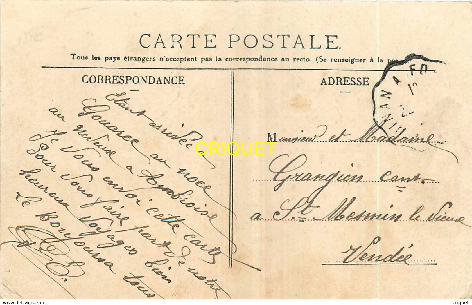 22 Gouarec, Une Vieille Rue, Femme Avec Brouette... - Gouarec