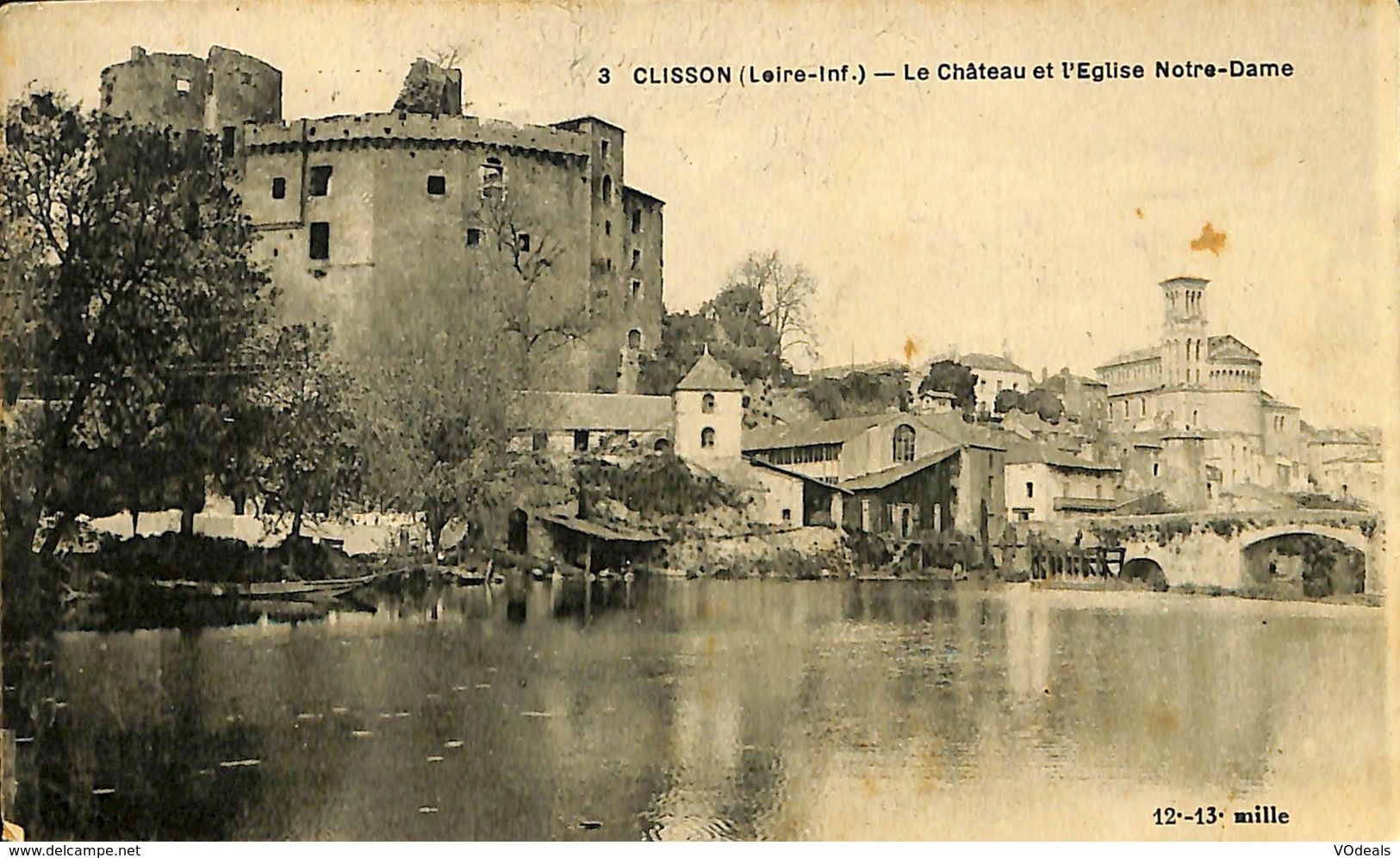 CPA - France - (44) Loire Atlantique - Clisson - Le Château Et L'Eglise Notre-Dame - Clisson