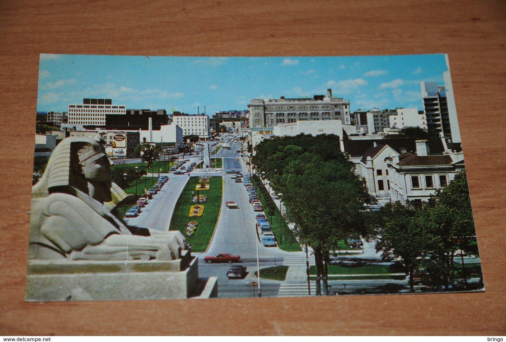 3057-           CANADA, MANITOBA, WINNIPEG, MEMORIAL BOULEVARD WITH MEMORIAL PARK - Winnipeg