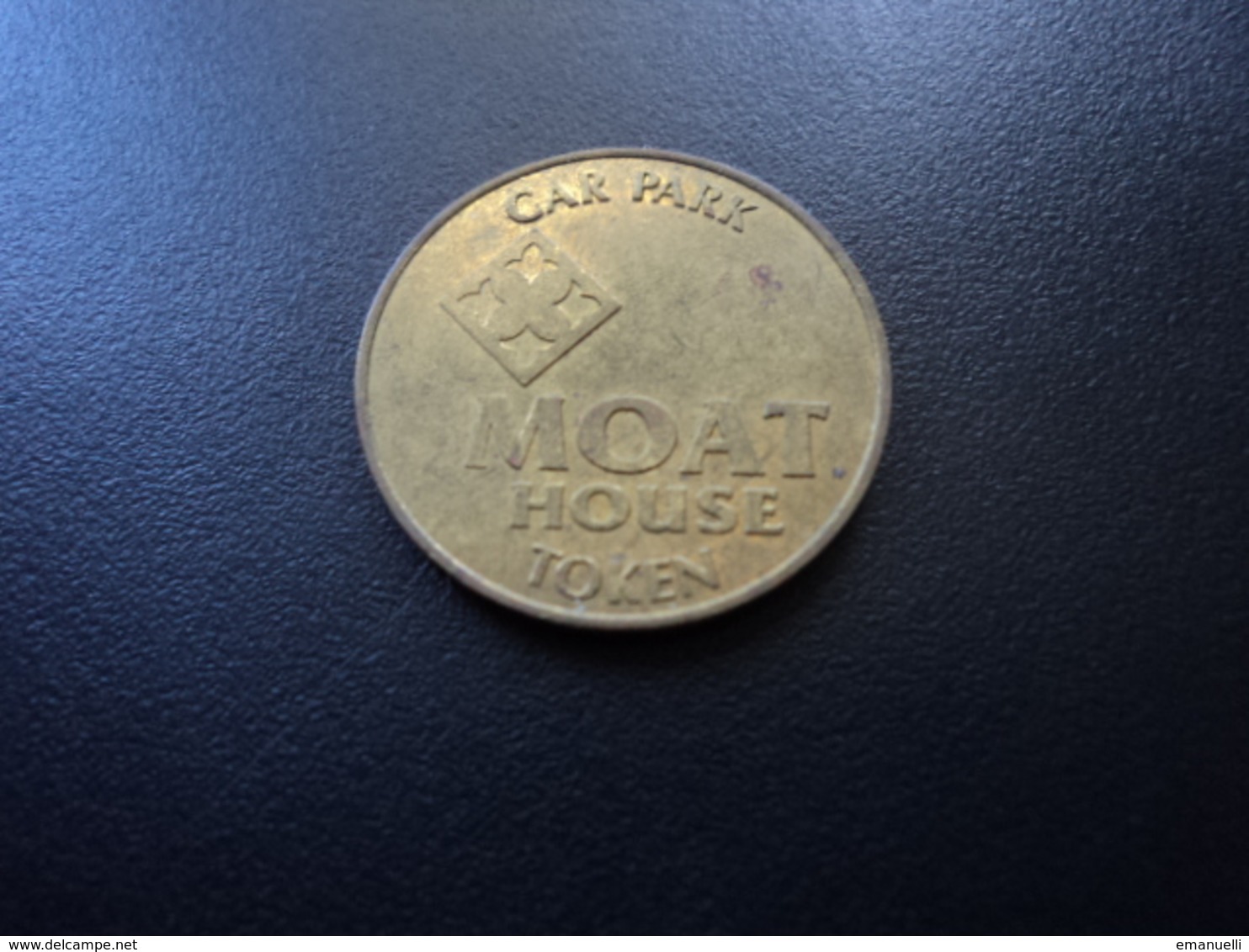 CAR PARK MOAT HOUSE TOKEN  * - Profesionales/De Sociedad