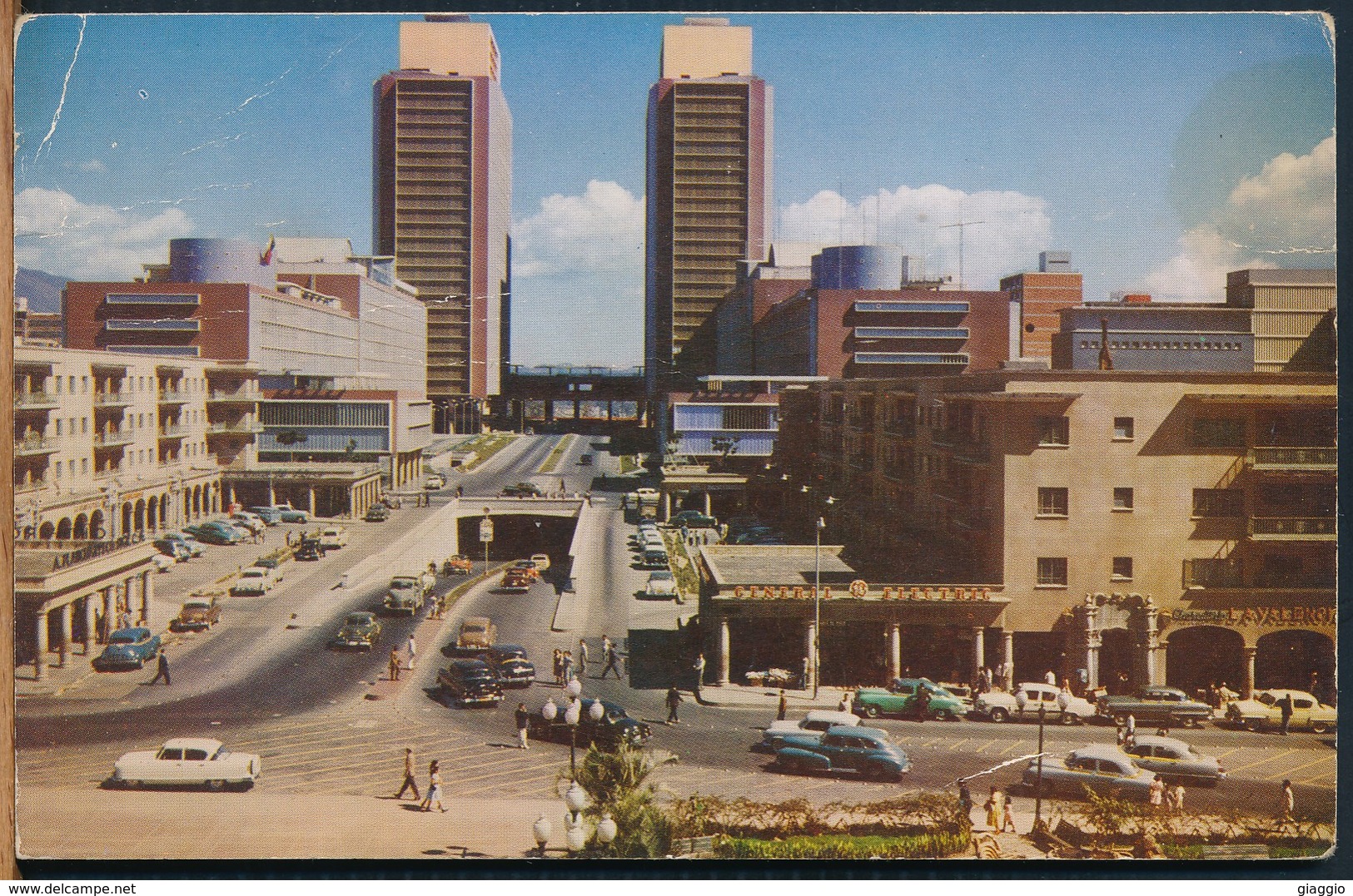 °°° 19216 - VENEZUELA - CARACAS - CENTRO BOLIVAR - 1956 °°° - Venezuela