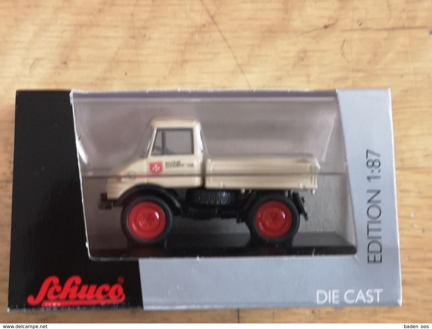 Schuco Mercedes-Benz Unimog U406 Malteser Hilfsdienst HO 1/87 - Escala 1:87