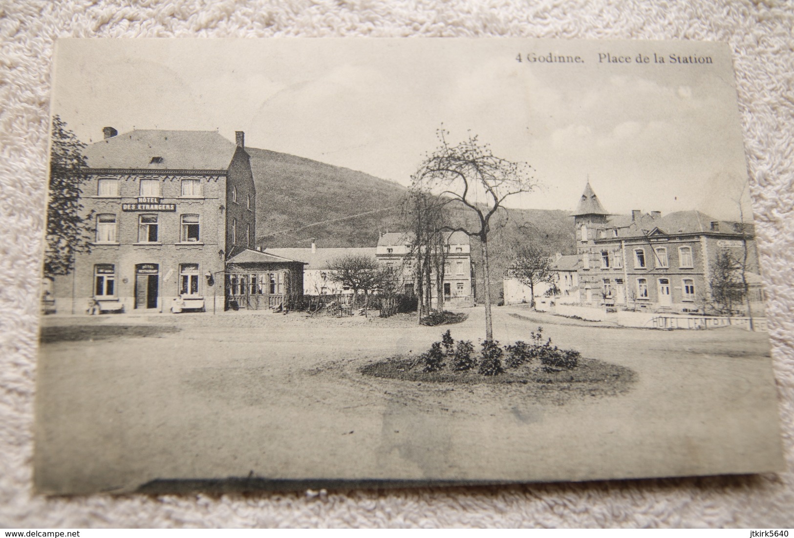 Godinne "Place De La Station" - Yvoir