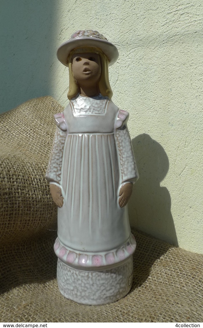 Vintage JIE Sweden Lady Woman Girl KARIN Figurine Ceramic Design Edit RISBERG - Altri & Non Classificati