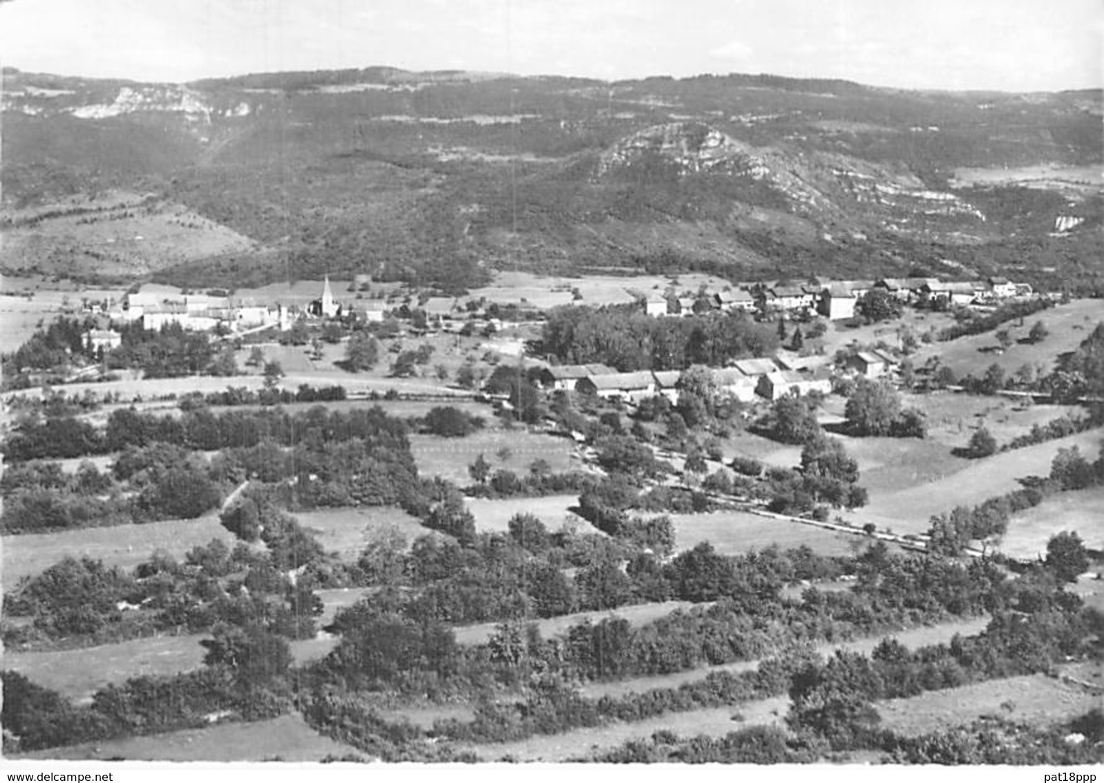 01 - GRAND CORENT : Vue Générale - CPSM Village (180 Habitants ) Dentelée Noir Blanc Grand Format - Ain - Ohne Zuordnung