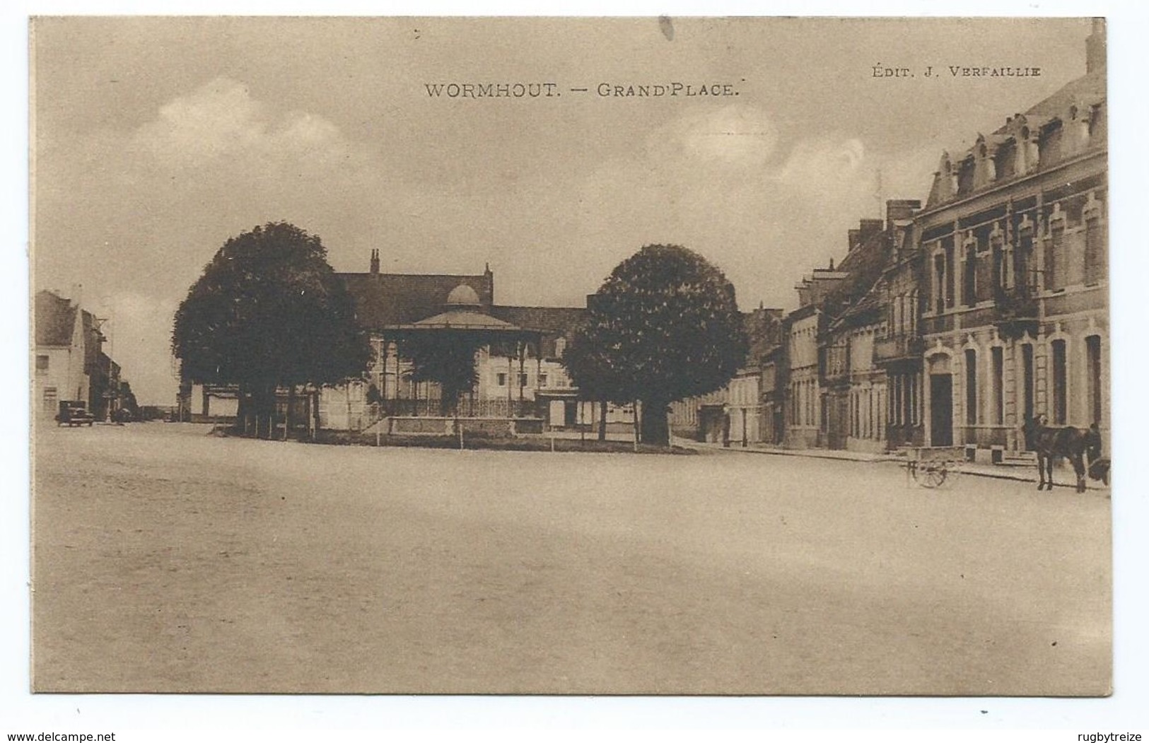 3357 Wormhout Grand Place Edit Verfaillie - Wormhout