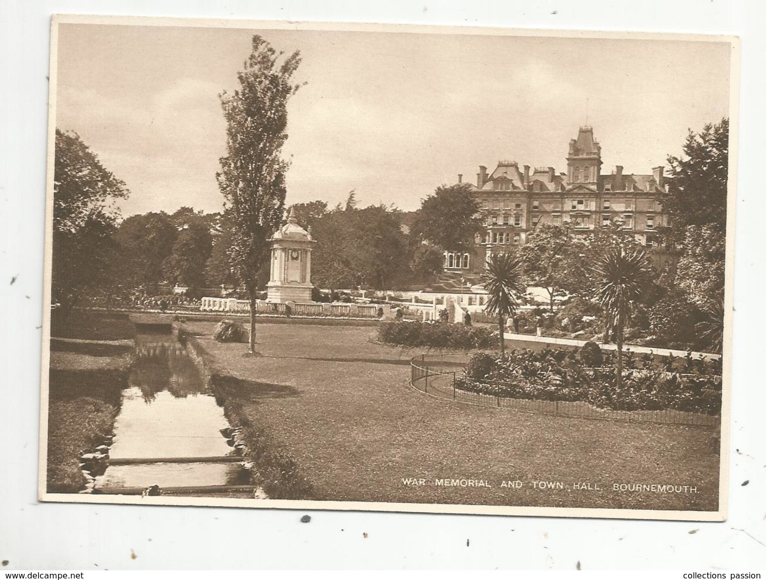 Cp, Angleterre , BOURNEMOUTH , WAR MEMORIAL AND TOWN HALL , Vierge - Bournemouth (avant 1972)