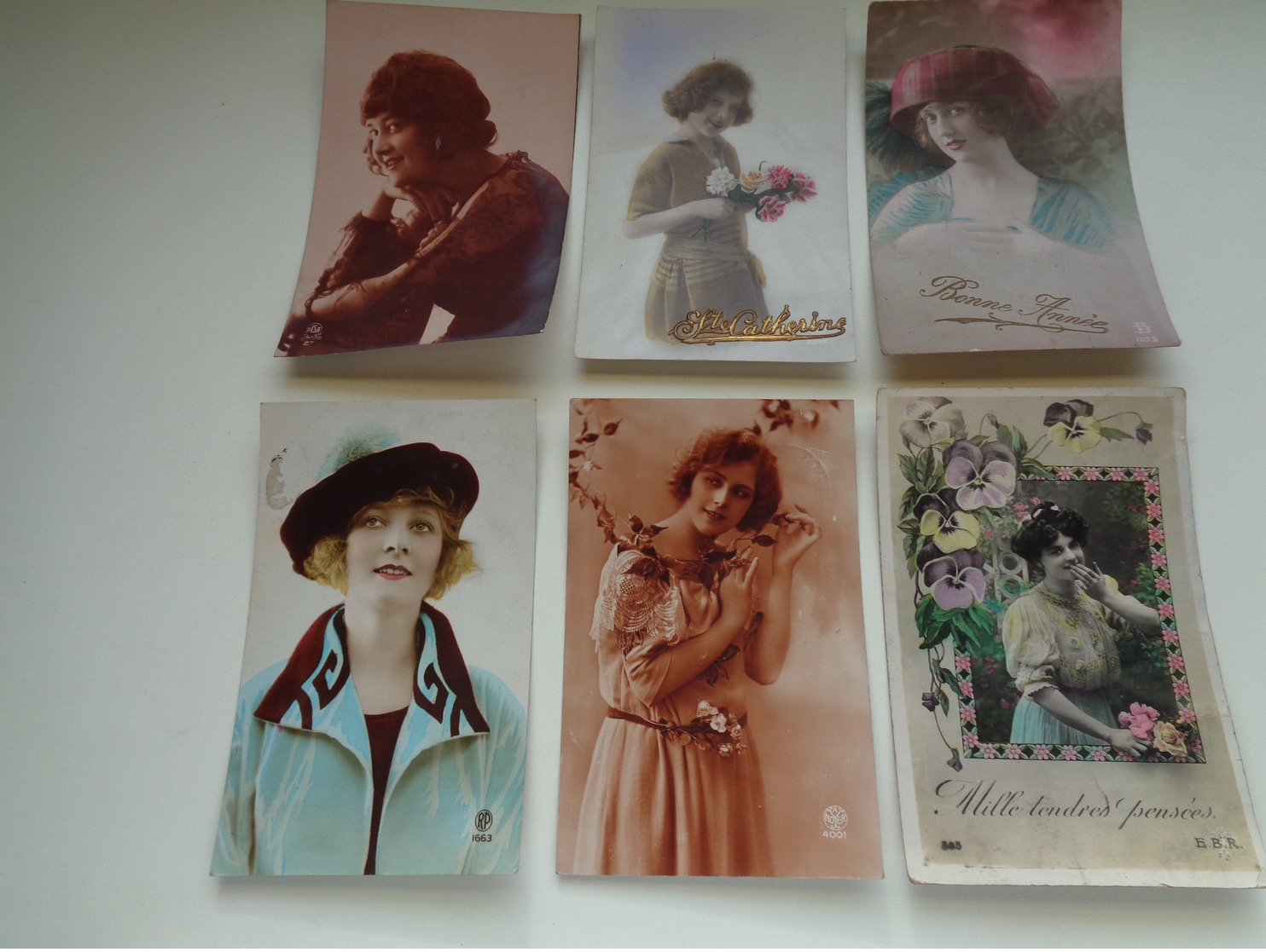 Beau Lot De 60 Cartes Postales De Fantaisie Femmes Femme   Mooi Lot Van 60 Postkaarten Fantasie Vrouwen Vrouw - 60 Scans - 5 - 99 Cartes