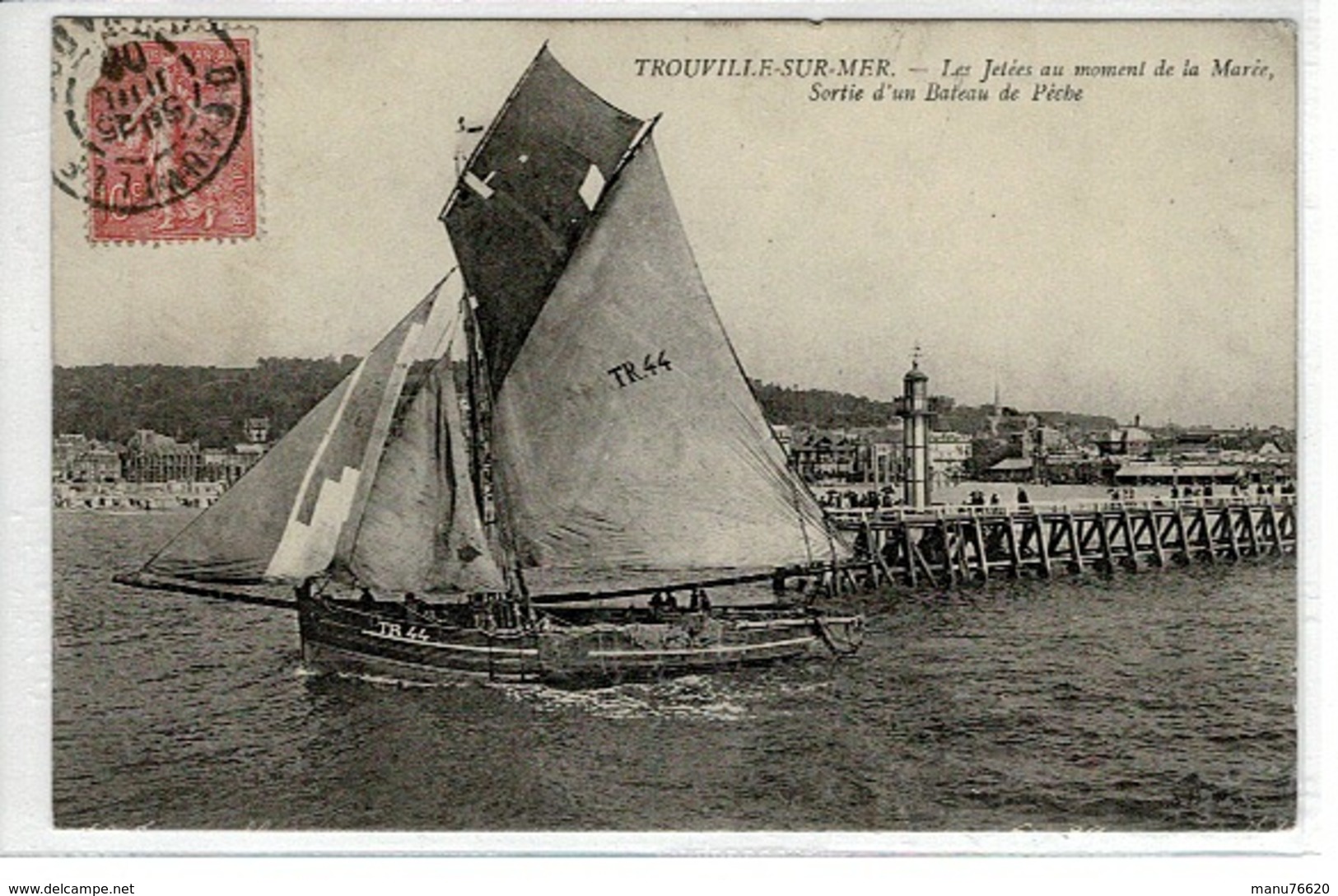 TROUVILLE SUR MER - Les Jetées Au Moment De La Marée - CPA ( Calvados , France ) - Deauville