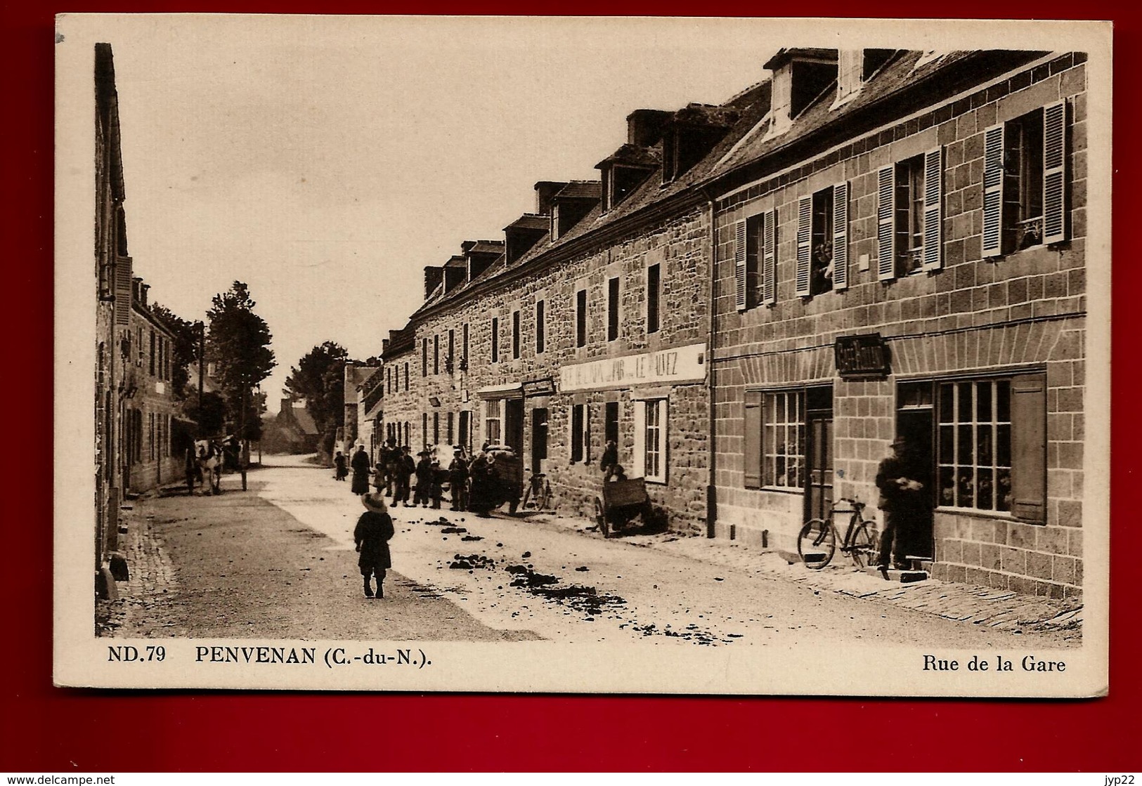 CPA Animée 22 Penvénan Rue De La Gare - Ed CAP ND.79 - Facteur ? Vélo Café Le Calvez Café Rolland ... - Penvénan