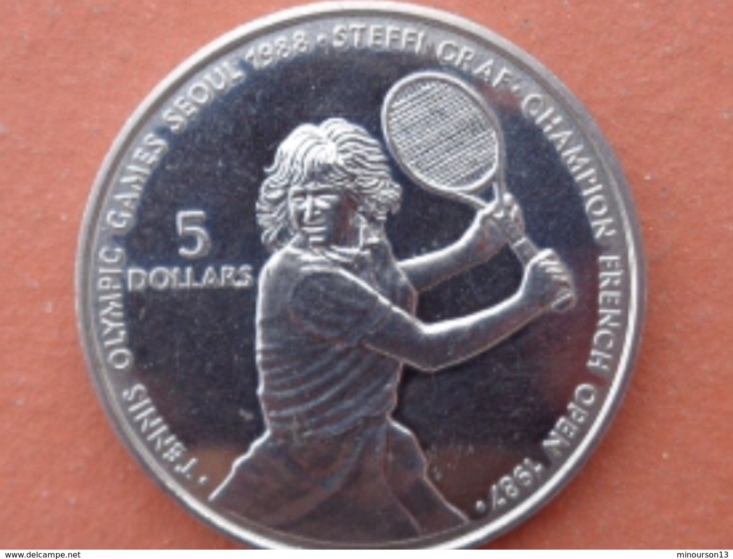 NIUE : SUPERBE 5 DOLLARS COMMEMORATIVE 1987 - STEFFI GRAF - Niue