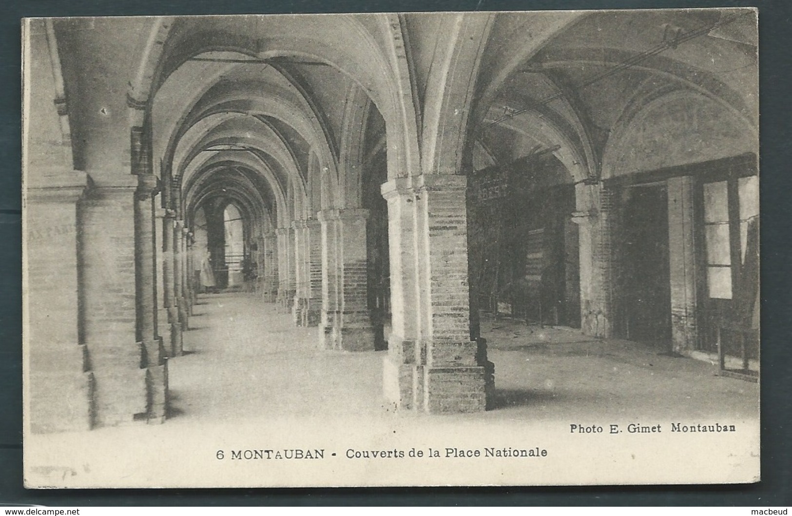 N°6 -  Montauban CPA Couverts De La Place Nationale  - Maca0960 - Montauban