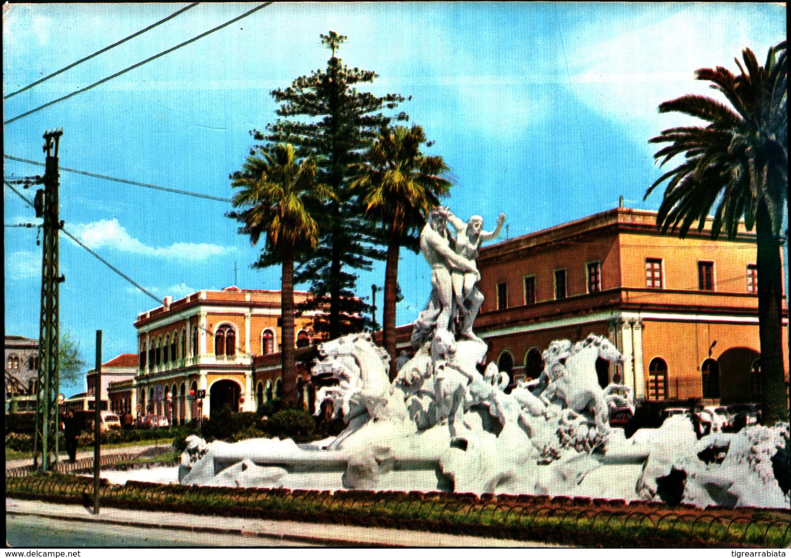 14594A)CARTOLINA  FONTANA DI PROSERPINA E STAZIONE FERROVIARIA - Gela