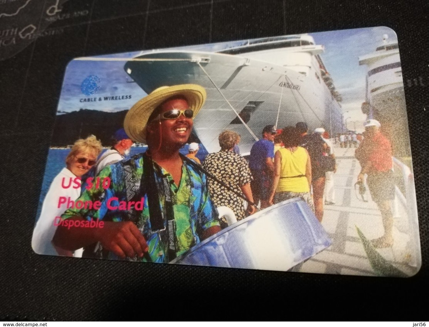 BRITSCH VIRGIN ISLANDS  US $ 10,--  CHIP CARD  Men On Steel Drum By Cruise Ship  **519** - Maagdeneilanden