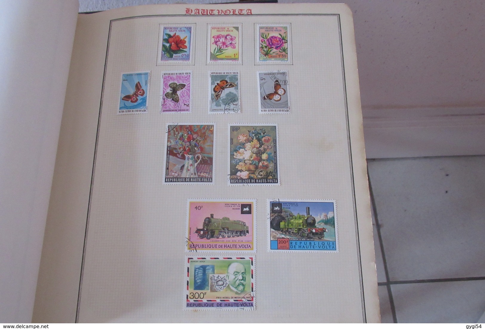 Collection de timbres divers  du Monde  dont Monaco    74  scans