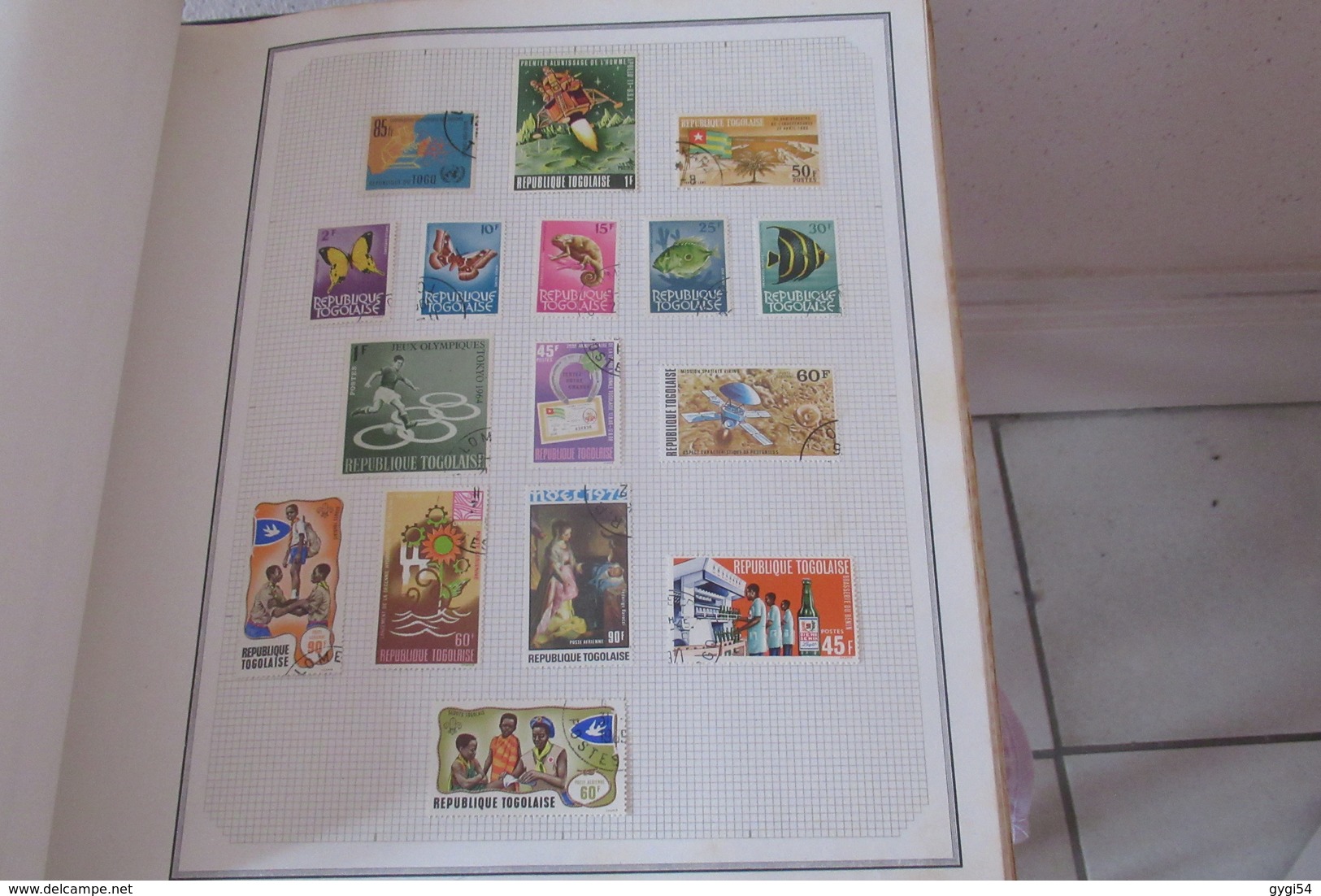 Collection de timbres divers  du Monde  dont Monaco    74  scans